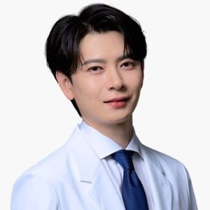 牧野 潤 医師（形成外科専門医）
